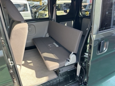 NV１００クリッパー(ニッサン)中古車 後席内装