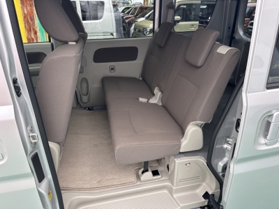 NV１００クリッパー(ニッサン)中古車 後席内装