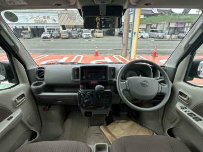 NV１００クリッパー(ニッサン)中古車 後席から見た前席