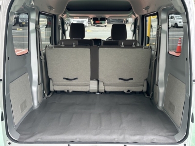 NV１００クリッパー(ニッサン)中古車 内外装写真他１