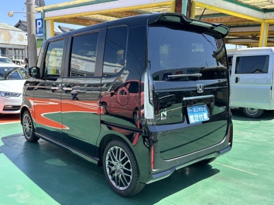 新型N-BOX(ホンダ)届出済未使用車 後方