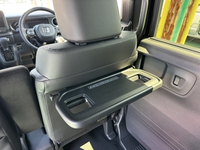 新型N-BOX(ホンダ)届出済未使用車 内外装写真他１
