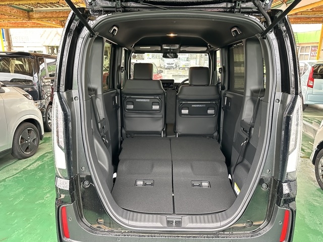 N-BOX(ホンダ)届出済未使用車 11