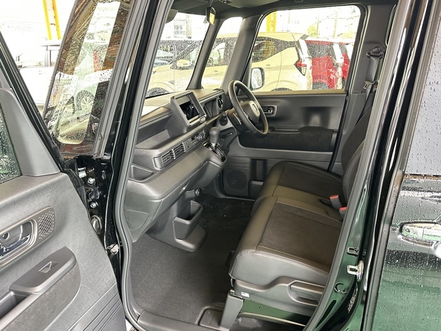 N-BOX(ホンダ)届出済未使用車 3