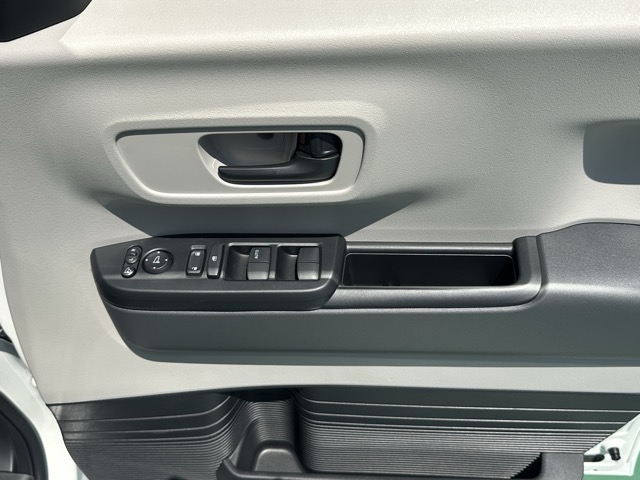 N-BOX(ホンダ)届出済未使用車 12