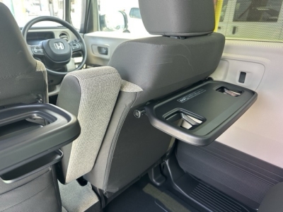新型N-BOX(ホンダ)届出済未使用車 内外装写真