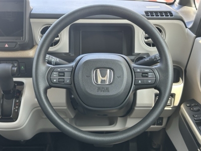 新型N-BOX(ホンダ)届出済未使用車 内外装写真他１