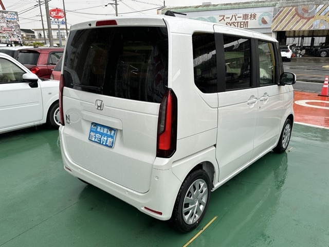 N-BOX(ホンダ)届出済未使用車 11