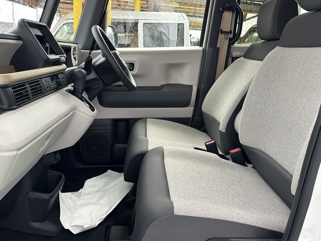 N-BOX(ホンダ)届出済未使用車 3