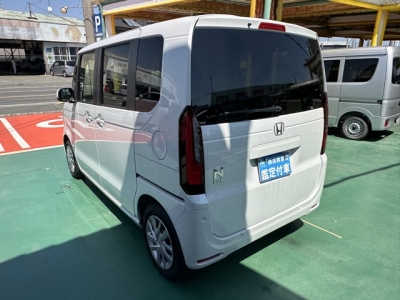 新型N-BOX(ホンダ)届出済未使用車 後方