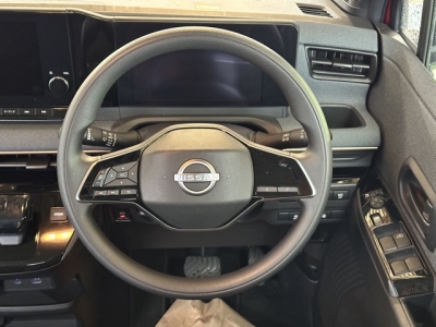 サクラ(ニッサン)中古車 内外装写真