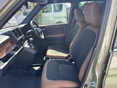 N-ONE(ホンダ)届出済未使用車 前席内装