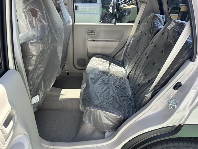ラパン(スズキ)届出済未使用車 4