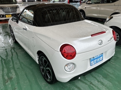 コペン(ダイハツ)届出済未使用車 後方