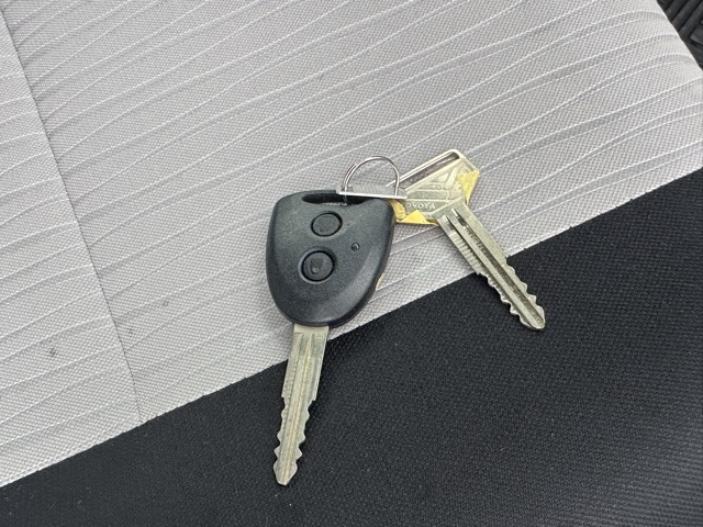 ピクシスエポック(トヨタ)中古車 13