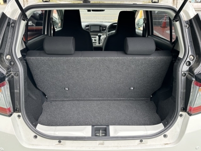 ミライースのOEM(ダイハツ)中古車 内外装写真他１