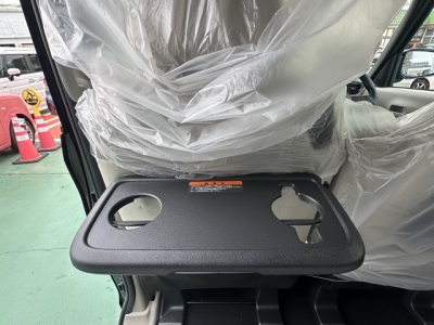新型ルークス(ニッサン)届出済未使用車 内外装写真他