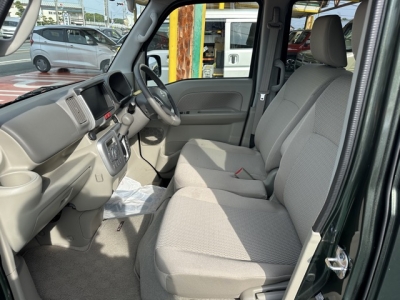 エブリイワゴン(スズキ)中古車 前席内装