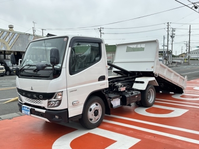 キャンター(三菱)登録済未使用車 前方