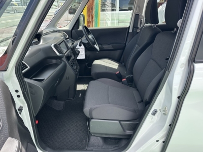 ソリオ(スズキ)中古車 前席内装