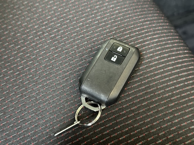 スイフト(スズキ)中古車 14