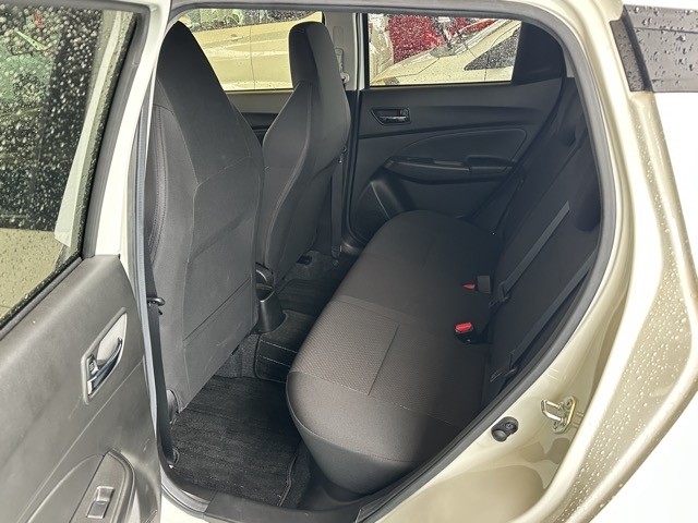スイフト(スズキ)中古車 4