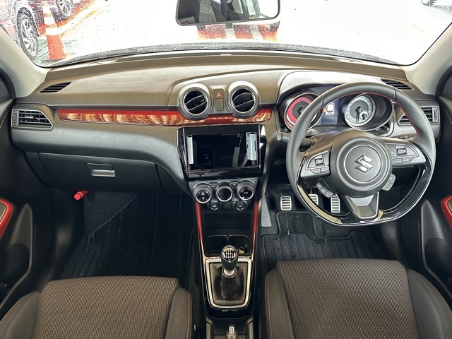 スイフト(スズキ)中古車 5