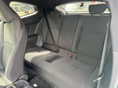 GRヤリス(トヨタ)中古車 後席内装