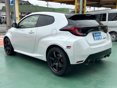 GRヤリス(トヨタ)中古車 後方