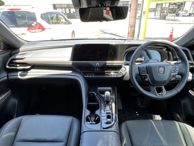 クラウンスポーツ(トヨタ)中古車 内外装写真