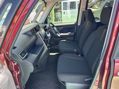 ルーミー(トヨタ)中古車 前席内装