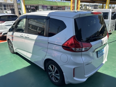 フリード(ホンダ)中古車 後方