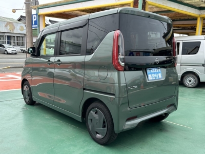 新型ルークス(ニッサン)中古車 後方