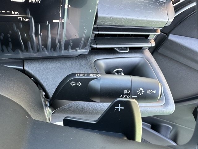 セレナ(ニッサン)登録済未使用車 17