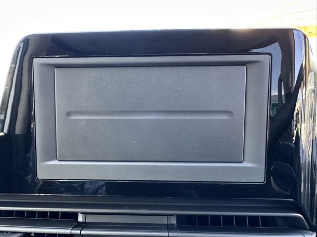 セレナ(ニッサン)登録済未使用車 19