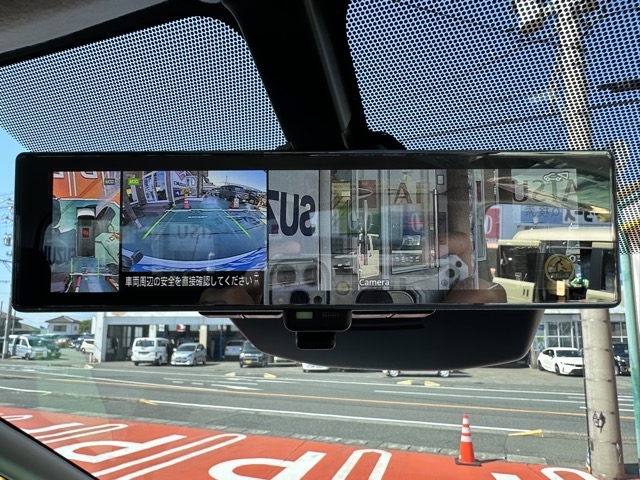 セレナ(ニッサン)登録済未使用車 21