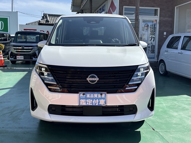 セレナ(ニッサン)登録済未使用車 28