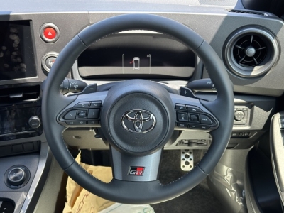 GRヤリス(トヨタ)中古車 内外装写真