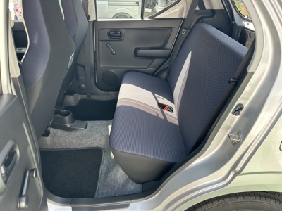 アルト(スズキ)中古車 後席内装