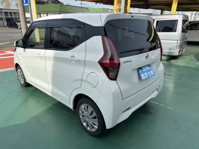 デイズ(ニッサン)中古車 後方