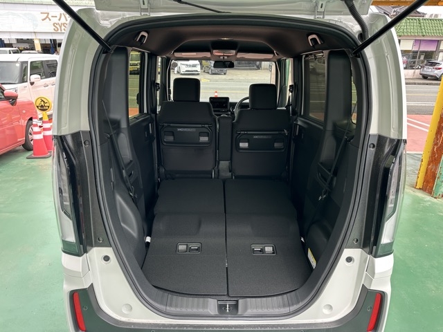N-BOX(ホンダ)届出済未使用車 11