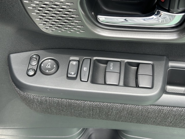 N-BOX(ホンダ)届出済未使用車 14