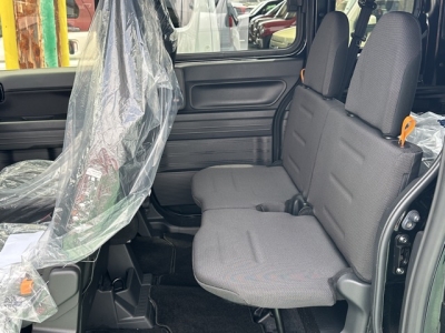 N-VAN(ホンダ)レンタＵＰ 後席内装