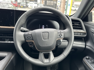 クラウンクロスオーバー(トヨタ)中古車 内外装写真他１