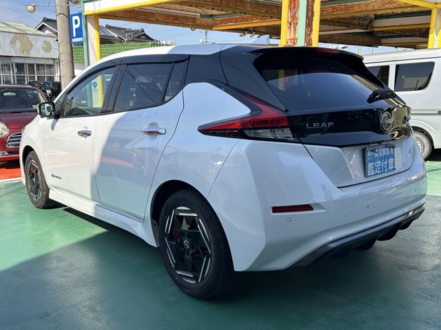 リーフ(ニッサン)中古車 2