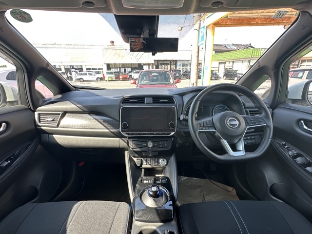 リーフ(ニッサン)中古車 5