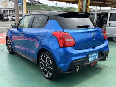 スイフトスポーツ(スズキ)中古車 後方