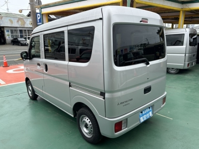 エブリイバンのOEM(スズキ)中古車 後方