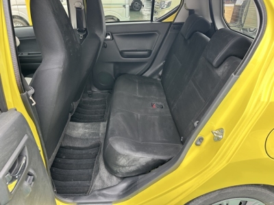 ミライース(ダイハツ)中古車 後席内装