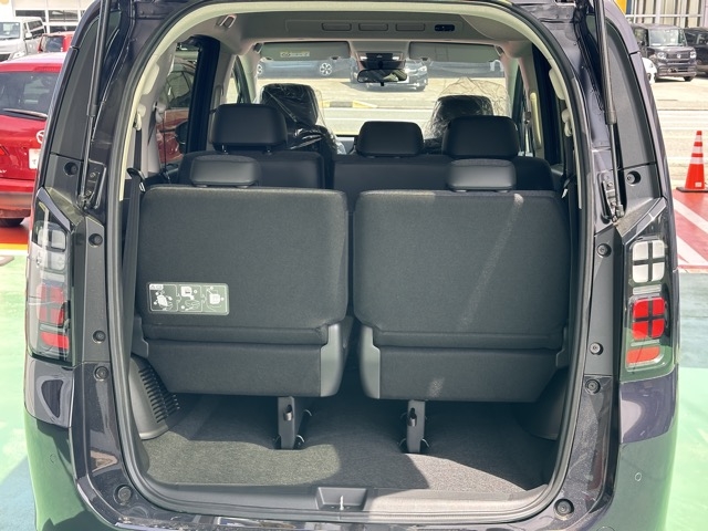 フリード(ホンダ)登録済未使用車 13